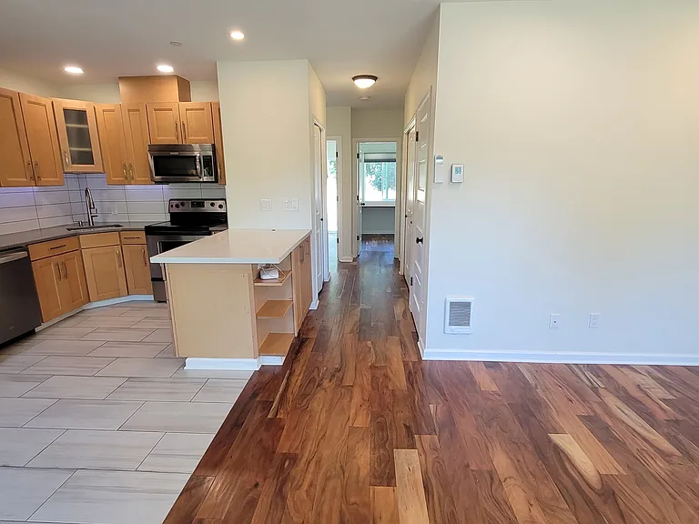 12527 14th Ave S #TREEHOUSE — Photo 11