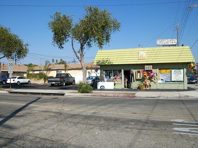 Own Parking Lot!!