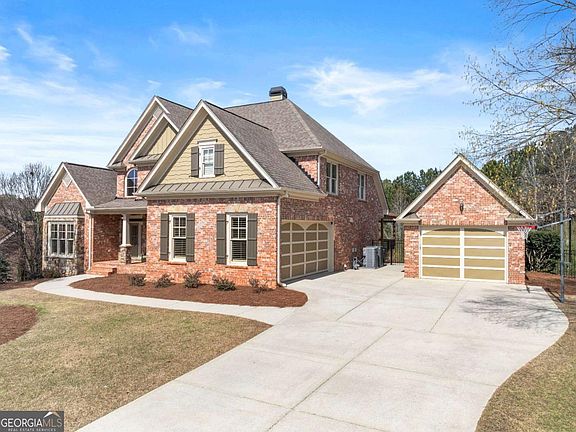 3rd image of 4610 Vista Ridge Ln