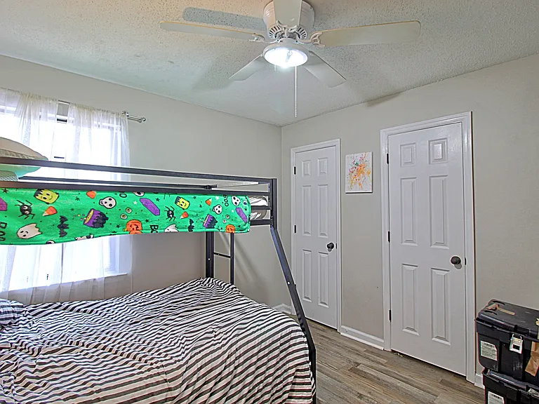 1567 Pendleton Dr — Photo 11
