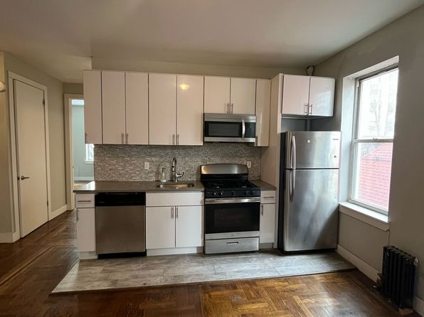 594 Union Ave APT 2A