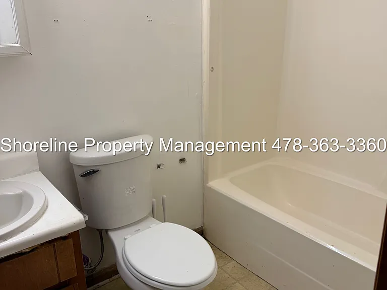 2204 Irwinton Rd #14 — Photo 2
