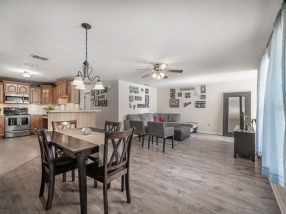 2nd image of 10303 Summerview Cir