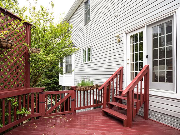 5th image of 7919 Bressingham Dr