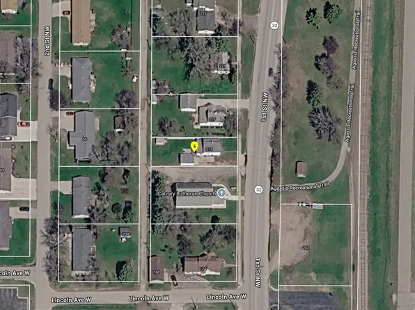 213 1st St NW, Ulen, MN 56585