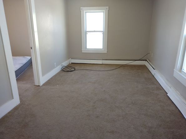 27-29 Spruce St #29-B, Sanford, ME 04073
