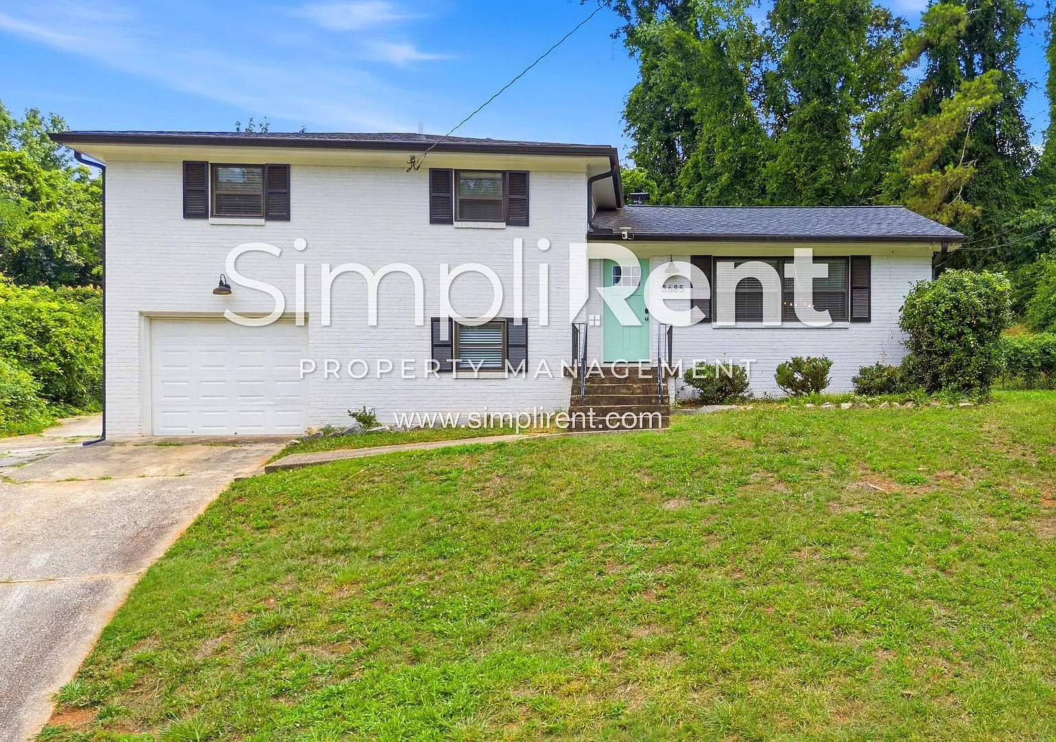 *First Month's Rent Free w/ a 13 month Lease* — Photo 2