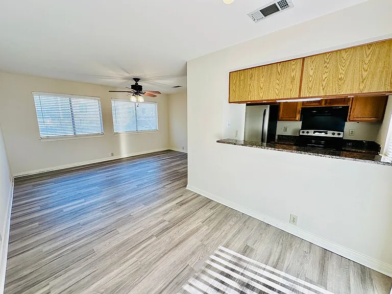 6810 Deatonhill Dr #116-7 — Photo 5