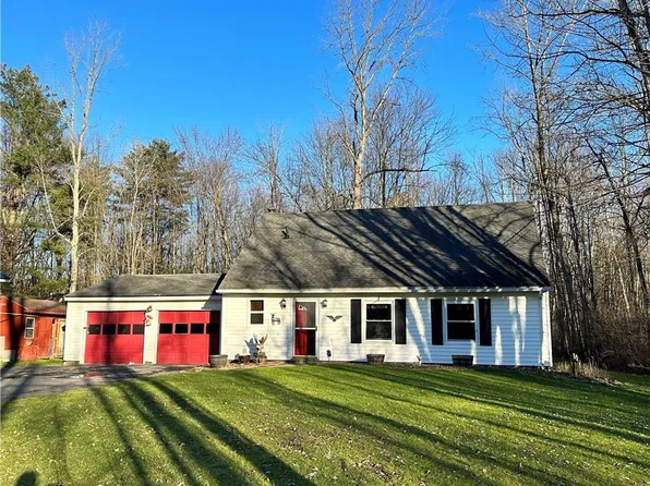 8886 N Main St, Canastota, NY 13032