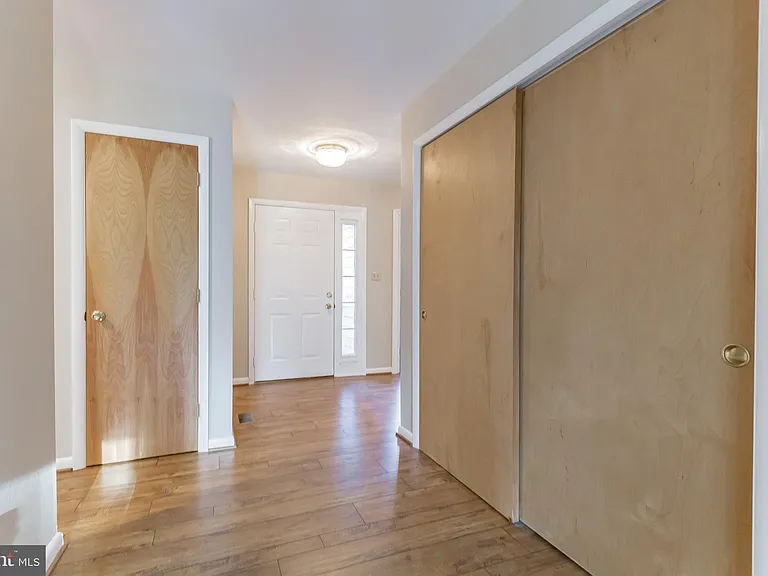 109 Foxfire Dr — Photo 8