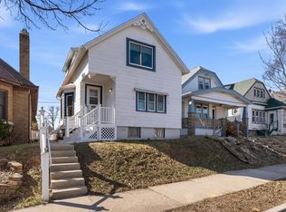 1943 East Hillcrest AVENUE, Milwaukee, WI