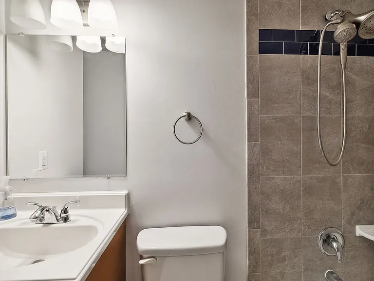 4206 Drake Ct — Photo 14