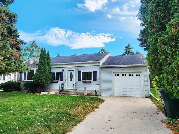 548 E 1st St, Fond Du Lac, WI 54935
