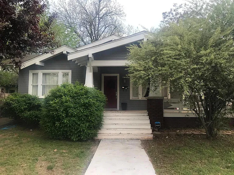 710 NW 24th St — Photo 1
