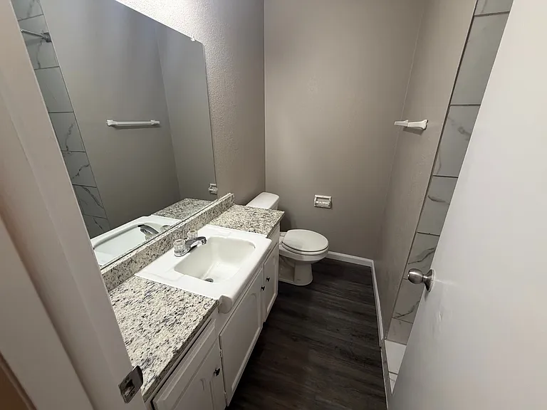 4919 S Oswego Ave — Photo 26