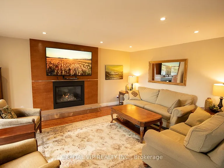 4 Wellsmere Ct — Photo 10