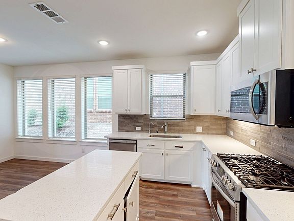 4th image of 244 Spring Hill Rd