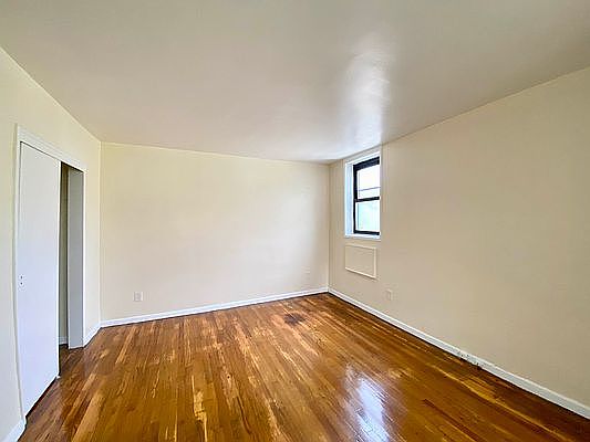 5th image of 288 W 238th St APT 4D