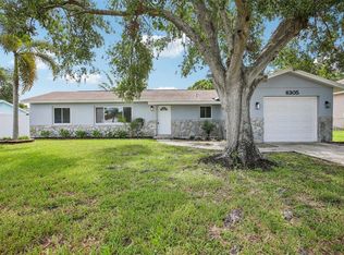 6305 Flamingo Dr, Apollo Beach, FL 33572