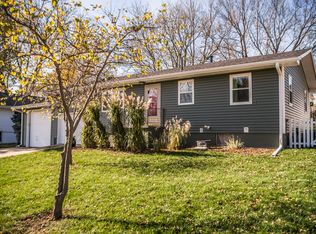 10 Heesch Ave, Treynor, IA 51575