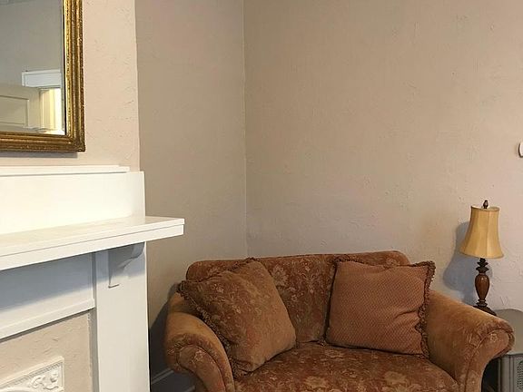 sitting area in bedroom