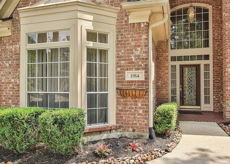 1st image of 1914 Leatherstem Ln