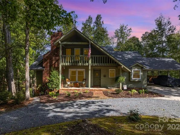 808 Dogwood St, Gastonia, NC 28098