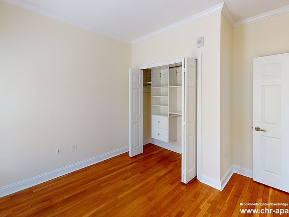 3rd image of 1 Langdon Sq #6