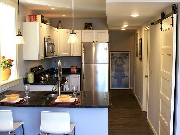 1123 S Newstead Ave #1N — Photo 6