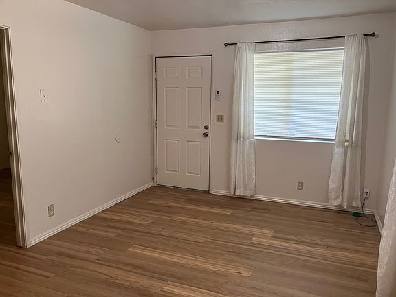 2nd image of 443 S Hamlin Rd