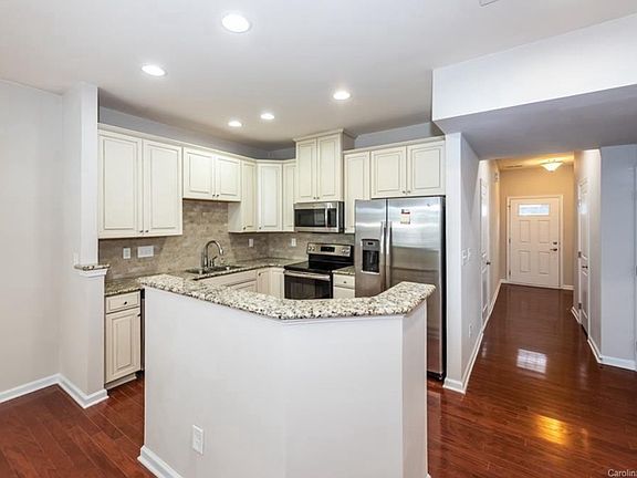 4th image of 7486 Red Mulberry Way