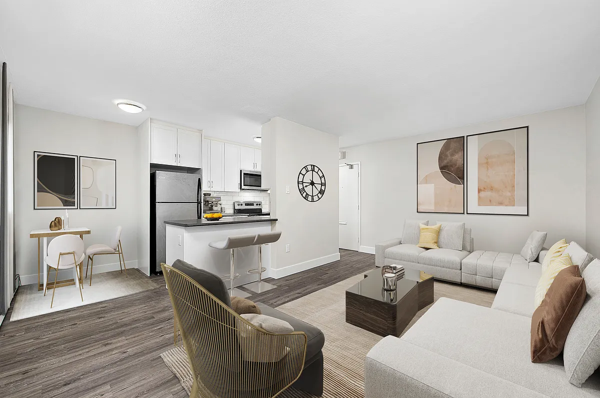 2 Glenhaven Street — Photo 3