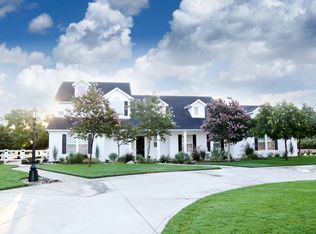 9180 N Punjab Ave, Clovis, CA 93619