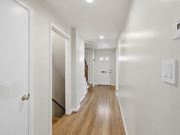 Main Level Entrance