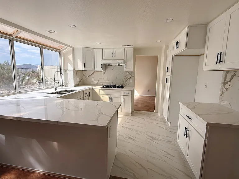 781 La Loma Ln — Photo 6