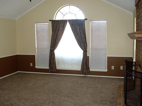 4th image of 5623 95th St