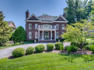 4833 Preston Park Dr, Kingsport, TN 37664