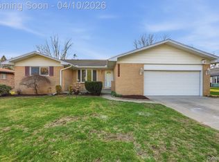 25524 Cortez St, Harrison Township, MI