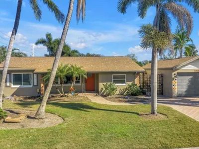 7898 Causeway Blvd N, Saint Petersburg, FL, 33707