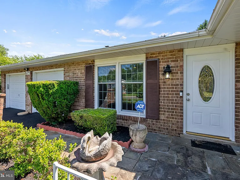 4650 Palomino Ct — Photo 2