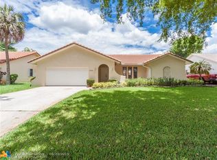 7023 NW 38th St, Coral Springs, FL 33065