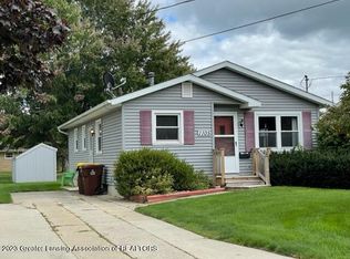 1105 S Clinton Ave, Saint Johns, MI