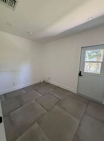 14240 S Biscayne River Rd — Photo 5
