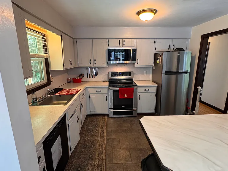 190 Pillsbury Rd — Photo 12