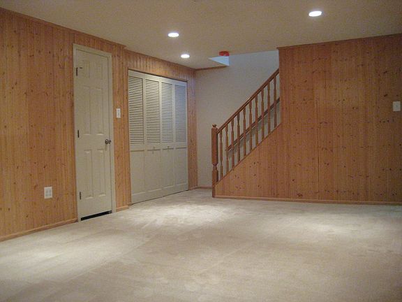 FULLY FINISHED BASEMENT