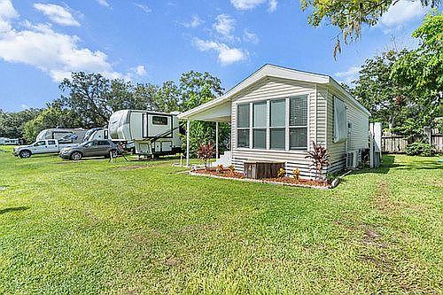 2nd image of 14400 W Colonial Dr #4