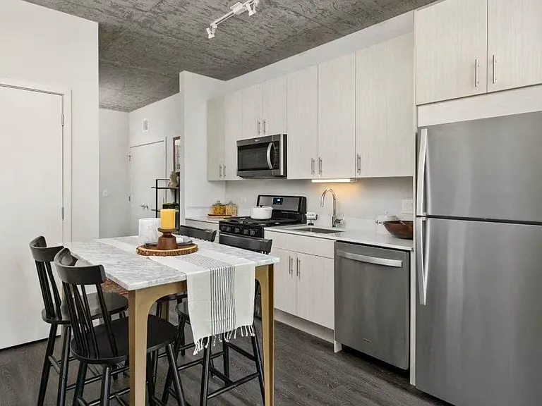 731 S Clark St #912 — Photo 2