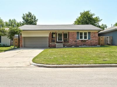 2420 Gladstone Ter, The Village, OK, 73120