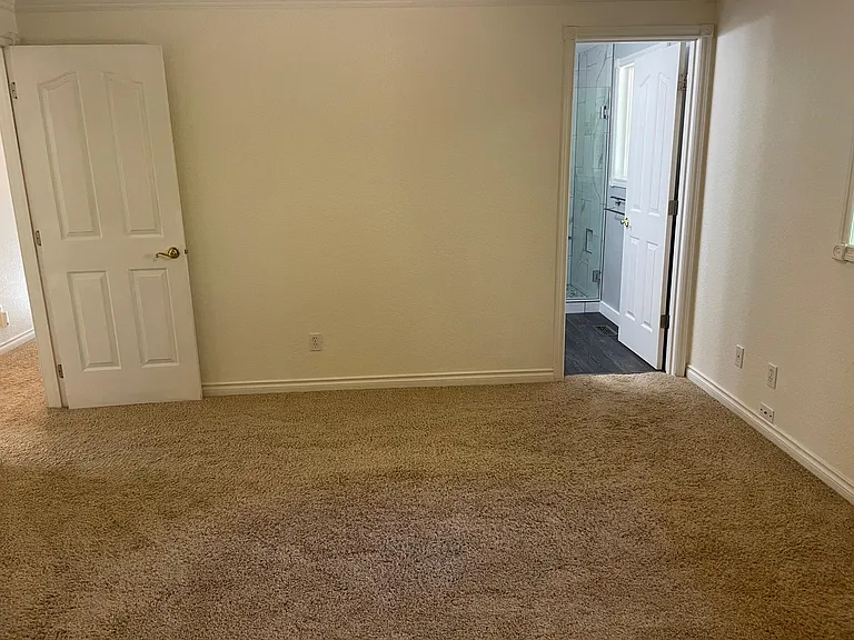 6525 SW Locust St — Photo 11