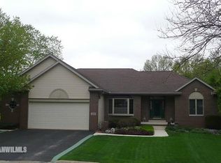 200 Briarwood Ln, Lena, IL 61048